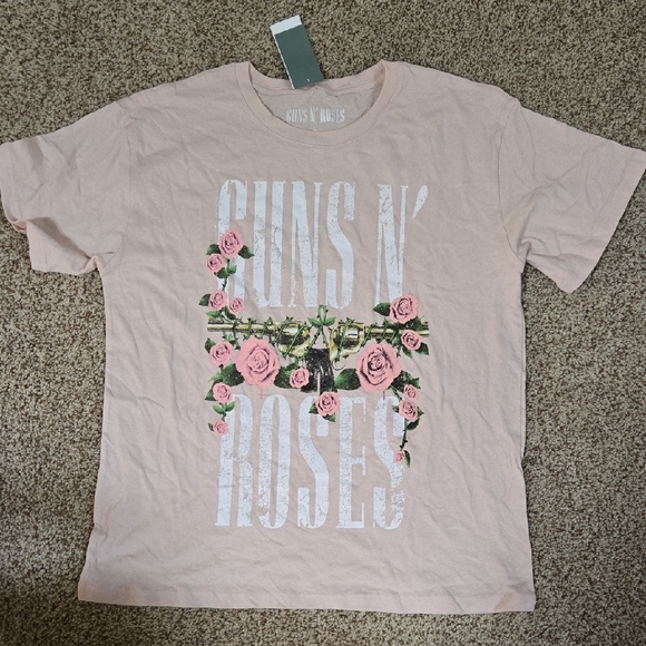 Guns N' Roses Tops - Pink Guns N' Roses Graphic T-Shirt